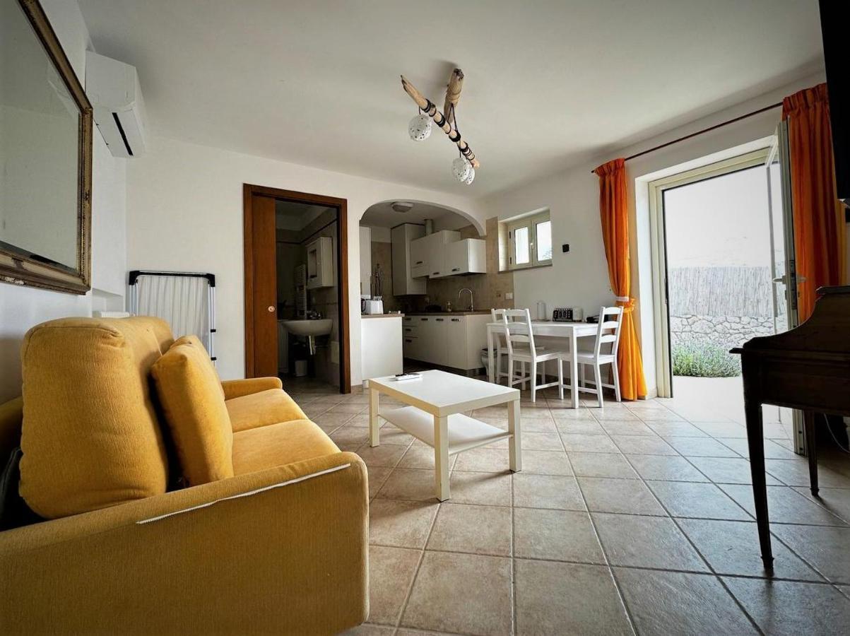 Maison Dei Trulli Apartment Locorotondo Bagian luar foto