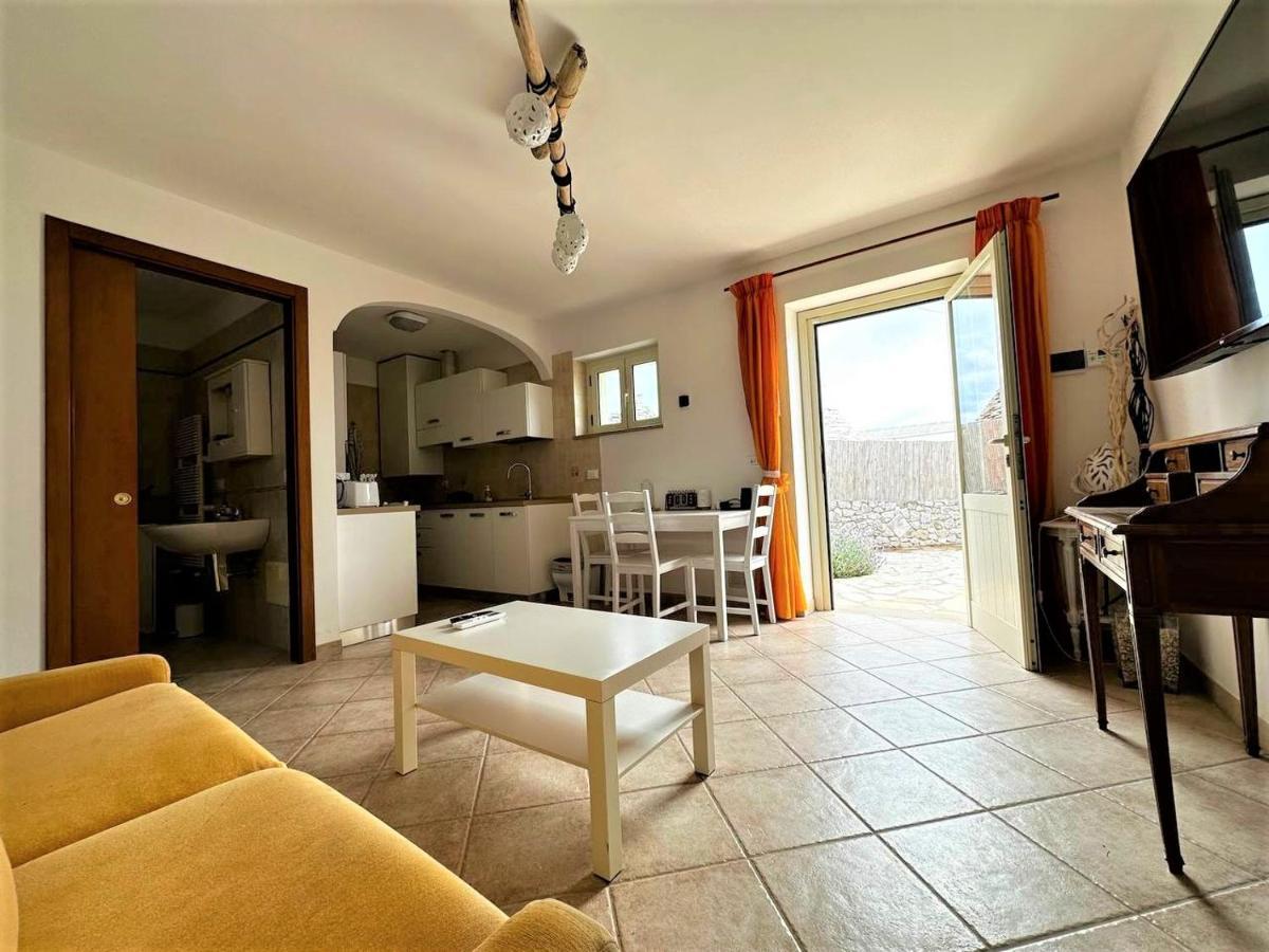 Maison Dei Trulli Apartment Locorotondo Bagian luar foto
