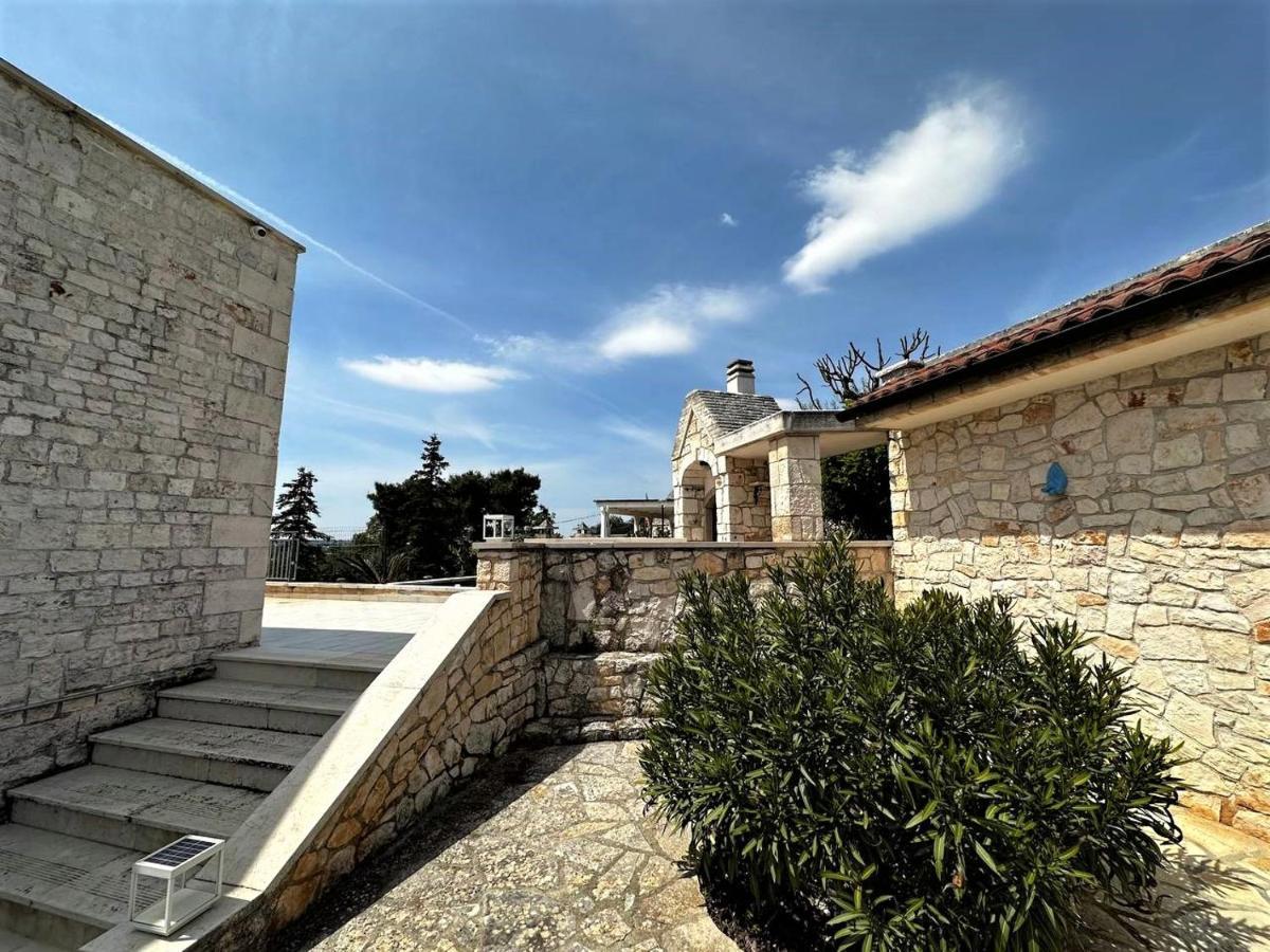 Maison Dei Trulli Apartment Locorotondo Bagian luar foto
