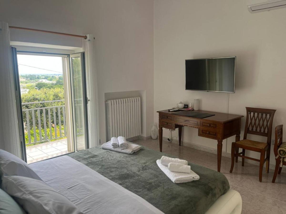 Maison Dei Trulli Apartment Locorotondo Bagian luar foto