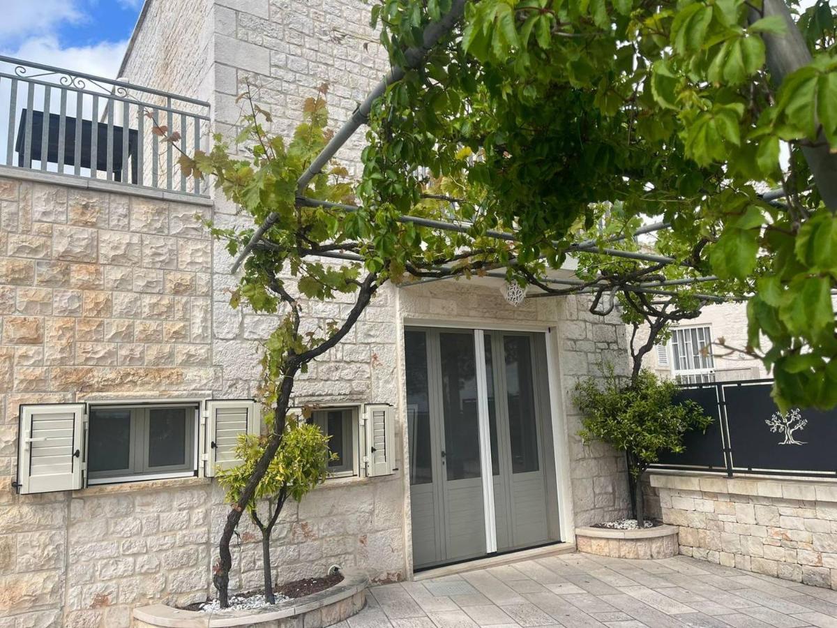 Maison Dei Trulli Apartment Locorotondo Bagian luar foto